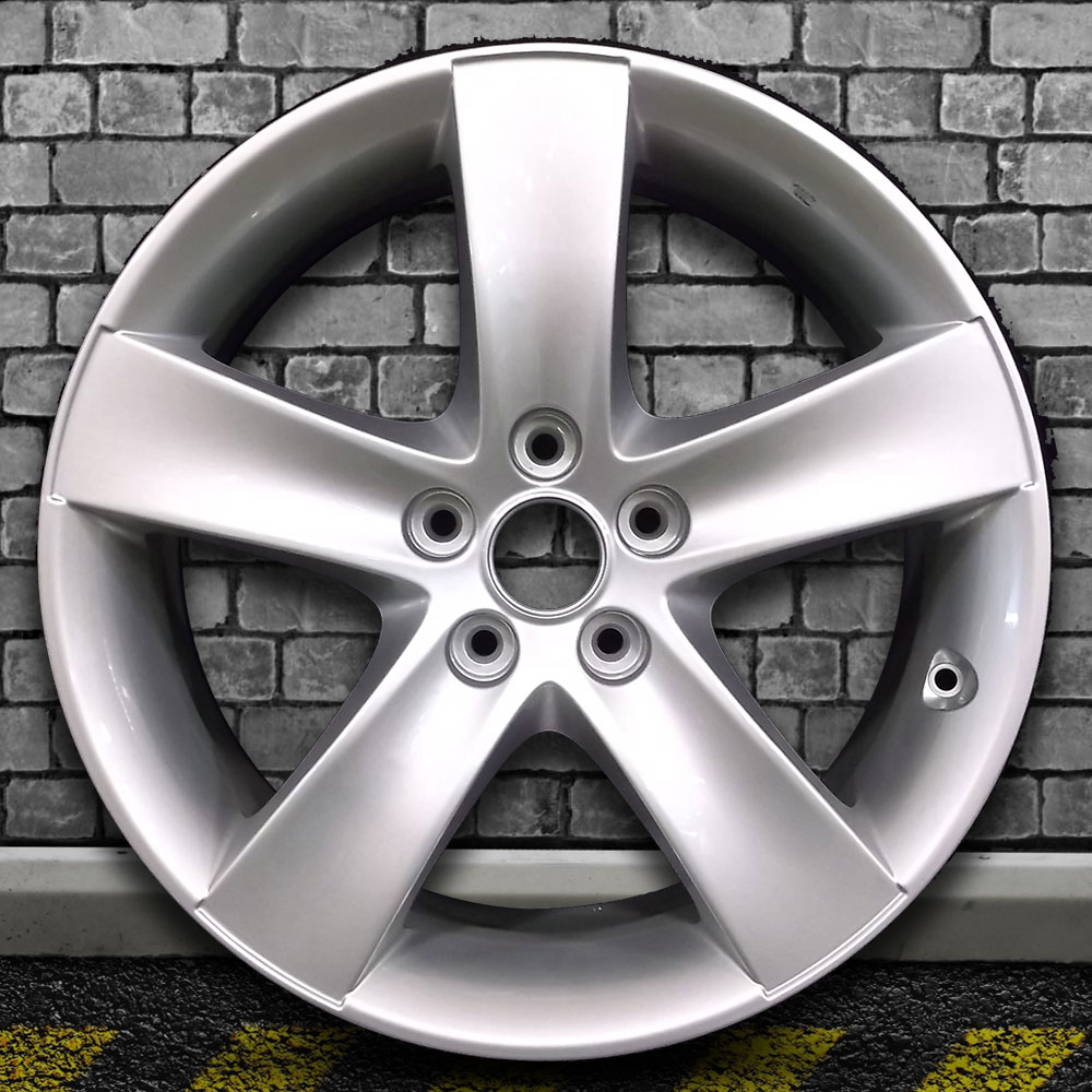 Full Face Bright Medium Silver OEM Wheel for 2007-2012 Hyundai Veracruz - 18x7